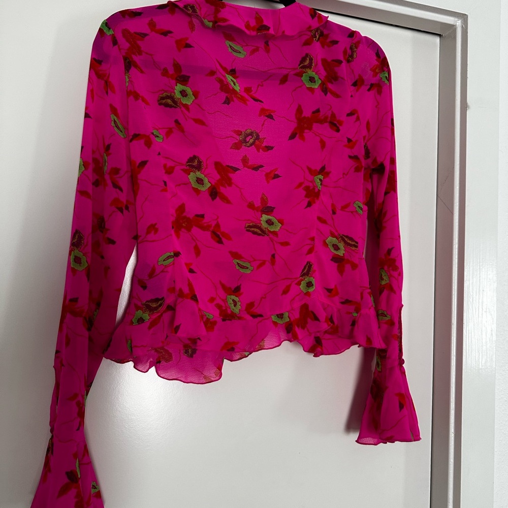 Ecote Bright Pink Floral Blouse Size Small - Picture 2 of 3